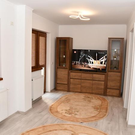 Toporasi Apartament Apartment Крайова Екстериор снимка