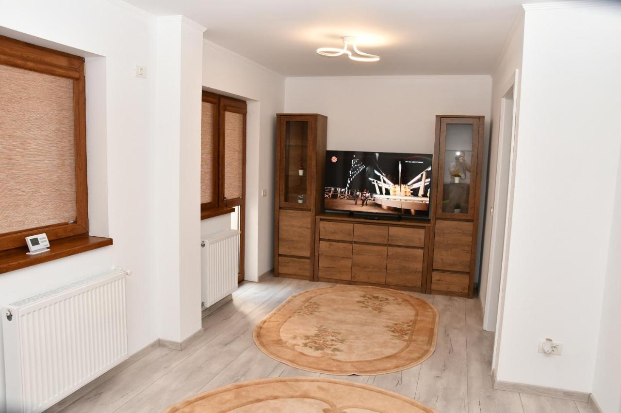 Toporasi Apartament Apartment Крайова Екстериор снимка